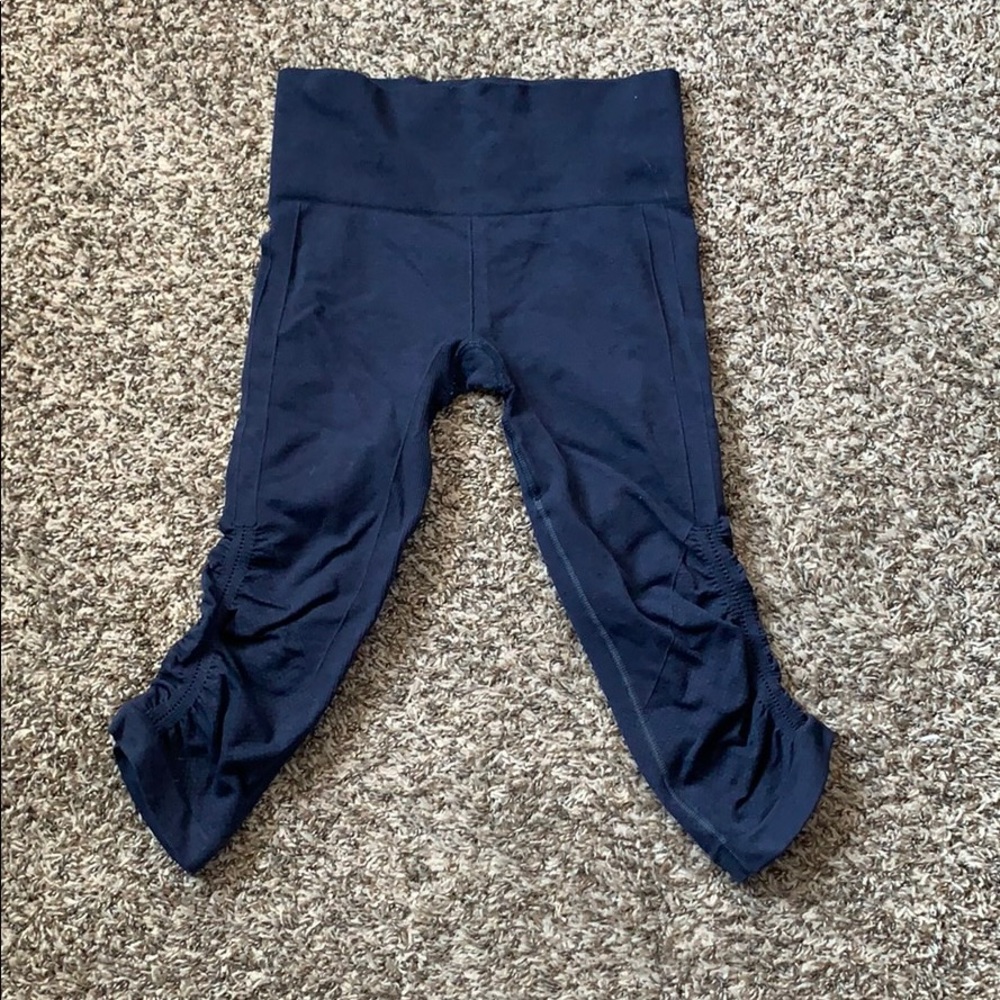 Lululemom 3/4 Leggings - Picture 2 of 2